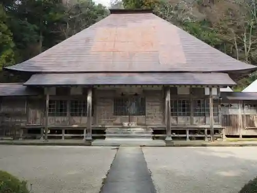 華蔵寺の本殿・本堂