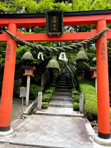 霊山寺の鳥居