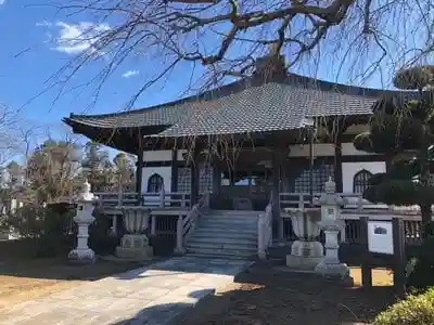 経胤寺の本殿