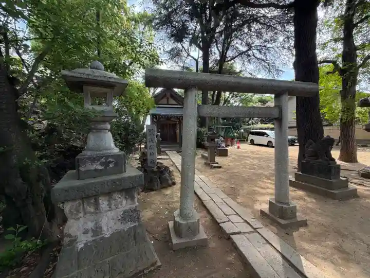 品川神社の{uncategorized: "未分類", other: "その他", undefined: "問題あり", building: "その他建物", grave: "お墓", sacred_gate: "鳥居", guardian: "狛犬", statue: "像", buddha: "仏像", history: "歴史", nature: "自然", garden: "庭園", animal: "動物", pagoda: "塔", temizu: "手水舎", mountain_gate: "山門・神門", sanctuary: "本殿・本堂", subordinate: "末社・摂社", art: "芸術", scenery: "景色", jizo: "地蔵", ema: "絵馬", goshuin: "御朱印", omikuji: "おみくじ", items: "授与品その他", amulet: "お守り", goshuincho: "御朱印帳", eats: "食事", festival: "お祭り", votive_dance: "神楽", shichigosan: "七五三参", wedding: "結婚式", experience: "体験その他", initially: "初詣", around: "周辺", anti_infection: "感染症対策"}