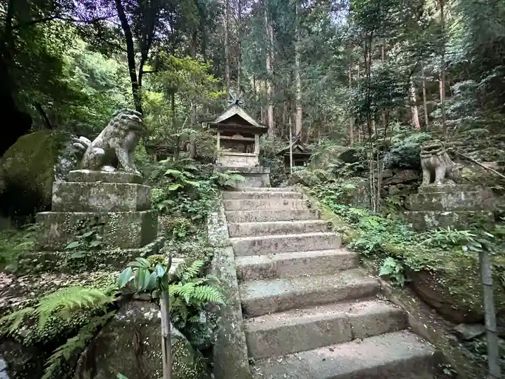 石上神社(奈良県)