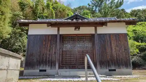 八幡神社の本殿・本堂