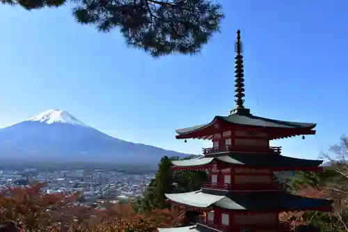 新倉富士浅間神社の景色