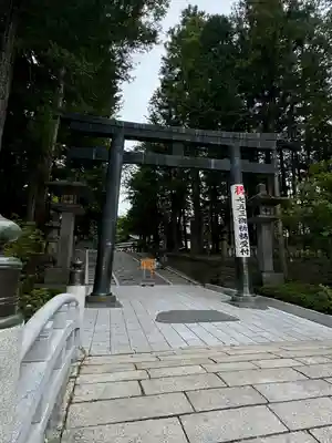 諏訪大社下社秋宮(長野県)