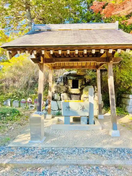 正福寺の{uncategorized: "未分類", other: "その他", undefined: "問題あり", building: "その他建物", grave: "お墓", sacred_gate: "鳥居", guardian: "狛犬", statue: "像", buddha: "仏像", history: "歴史", nature: "自然", garden: "庭園", animal: "動物", pagoda: "塔", temizu: "手水舎", mountain_gate: "山門・神門", sanctuary: "本殿・本堂", subordinate: "末社・摂社", art: "芸術", scenery: "景色", jizo: "地蔵", ema: "絵馬", goshuin: "御朱印", omikuji: "おみくじ", items: "授与品その他", amulet: "お守り", goshuincho: "御朱印帳", eats: "食事", festival: "お祭り", votive_dance: "神楽", shichigosan: "七五三参", wedding: "結婚式", experience: "体験その他", initially: "初詣", around: "周辺", anti_infection: "感染症対策"}
