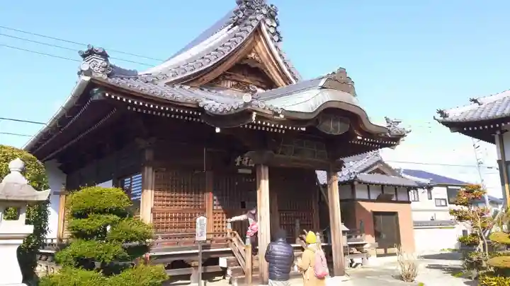 一見山 道音寺の本殿・本堂