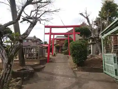 御殿山町稲荷の鳥居