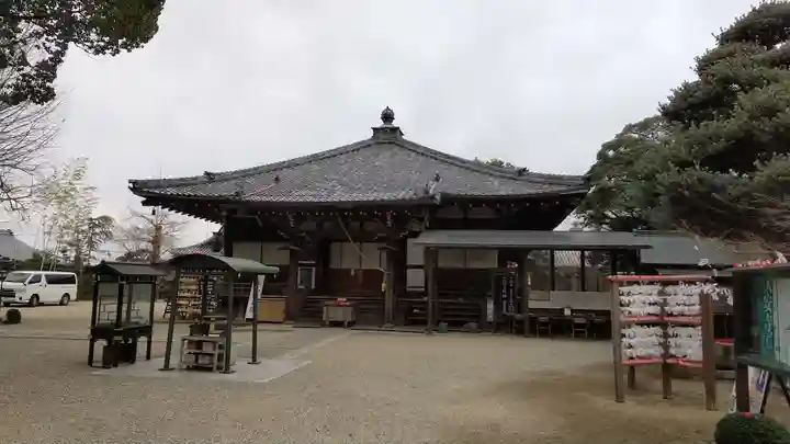 大安寺の本殿・本堂