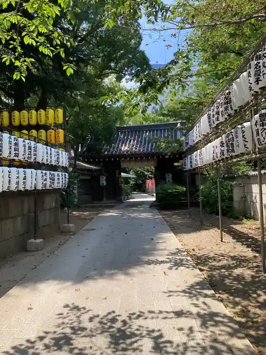 品川寺の山門・神門