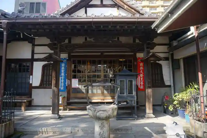 稲園山 七寺の本殿・本堂