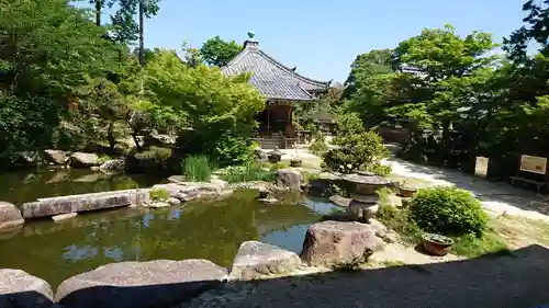 善水寺の庭園