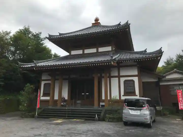 満明寺の本殿・本堂