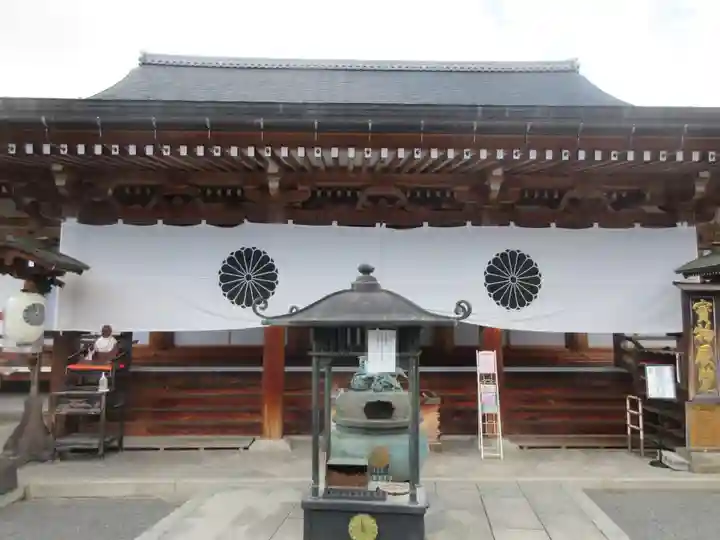 善光寺大本願(長野県)