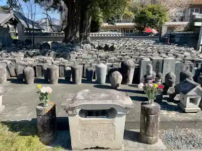 浄運寺の{uncategorized: "未分類", other: "その他", undefined: "問題あり", building: "その他建物", grave: "お墓", sacred_gate: "鳥居", guardian: "狛犬", statue: "像", buddha: "仏像", history: "歴史", nature: "自然", garden: "庭園", animal: "動物", pagoda: "塔", temizu: "手水舎", mountain_gate: "山門・神門", sanctuary: "本殿・本堂", subordinate: "末社・摂社", art: "芸術", scenery: "景色", jizo: "地蔵", ema: "絵馬", goshuin: "御朱印", omikuji: "おみくじ", items: "授与品その他", amulet: "お守り", goshuincho: "御朱印帳", eats: "食事", festival: "お祭り", votive_dance: "神楽", shichigosan: "七五三参", wedding: "結婚式", experience: "体験その他", initially: "初詣", around: "周辺", anti_infection: "感染症対策"}