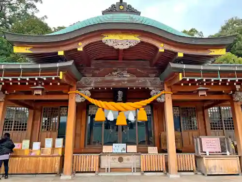 鎮西大社諏訪神社の本殿