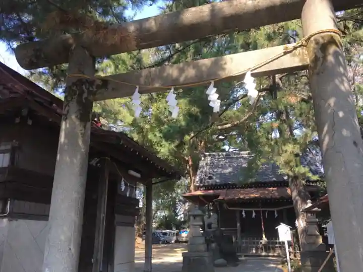神明社の鳥居