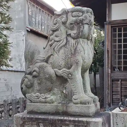 萬古神社の狛犬