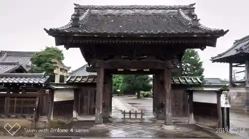 広済寺の山門・神門