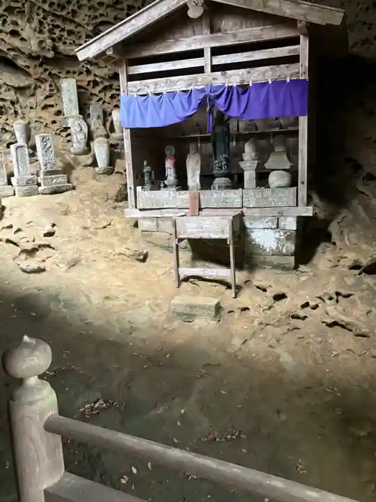 秩父札所三十二番 法性寺の本殿・本堂