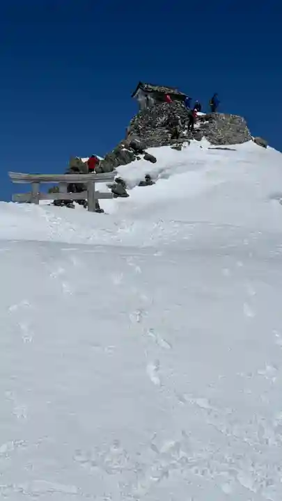 雄山神社峰本社の本殿・本堂