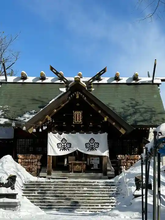 札幌諏訪神社の本殿・本堂