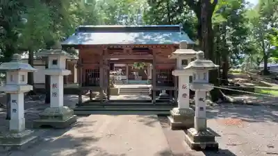 諏訪神社の山門・神門