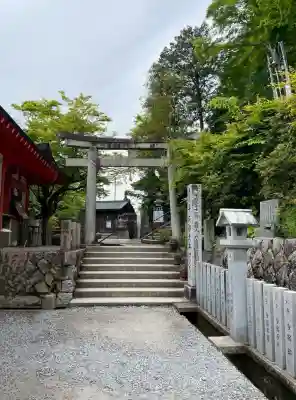 阿賀神社の{uncategorized: "未分類", other: "その他", undefined: "問題あり", building: "その他建物", grave: "お墓", sacred_gate: "鳥居", guardian: "狛犬", statue: "像", buddha: "仏像", history: "歴史", nature: "自然", garden: "庭園", animal: "動物", pagoda: "塔", temizu: "手水舎", mountain_gate: "山門・神門", sanctuary: "本殿・本堂", subordinate: "末社・摂社", art: "芸術", scenery: "景色", jizo: "地蔵", ema: "絵馬", goshuin: "御朱印", omikuji: "おみくじ", items: "授与品その他", amulet: "お守り", goshuincho: "御朱印帳", eats: "食事", festival: "お祭り", votive_dance: "神楽", shichigosan: "七五三参", wedding: "結婚式", experience: "体験その他", initially: "初詣", around: "周辺", anti_infection: "感染症対策"}