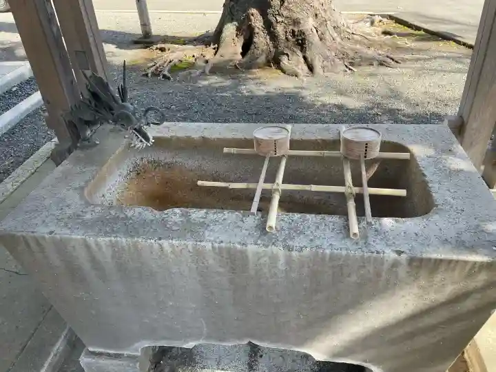 八幡神社の{uncategorized: "未分類", other: "その他", undefined: "問題あり", building: "その他建物", grave: "お墓", sacred_gate: "鳥居", guardian: "狛犬", statue: "像", buddha: "仏像", history: "歴史", nature: "自然", garden: "庭園", animal: "動物", pagoda: "塔", temizu: "手水舎", mountain_gate: "山門・神門", sanctuary: "本殿・本堂", subordinate: "末社・摂社", art: "芸術", scenery: "景色", jizo: "地蔵", ema: "絵馬", goshuin: "御朱印", omikuji: "おみくじ", items: "授与品その他", amulet: "お守り", goshuincho: "御朱印帳", eats: "食事", festival: "お祭り", votive_dance: "神楽", shichigosan: "七五三参", wedding: "結婚式", experience: "体験その他", initially: "初詣", around: "周辺", anti_infection: "感染症対策"}