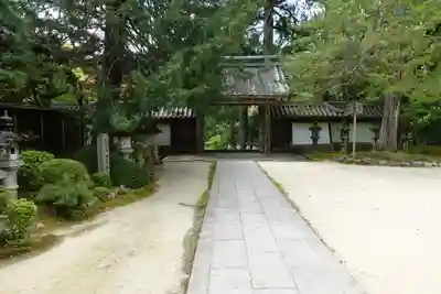 西明寺の山門・神門