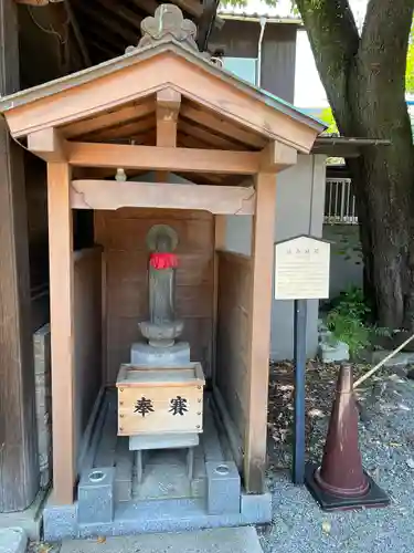 嶺御嶽神社の地蔵