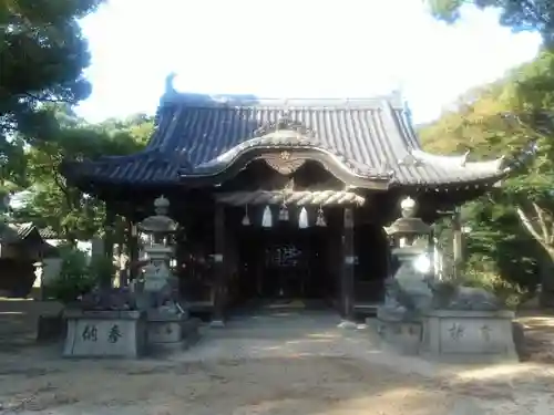 津田天満神社の本殿