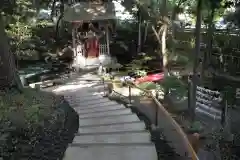 泉神社の建物その他