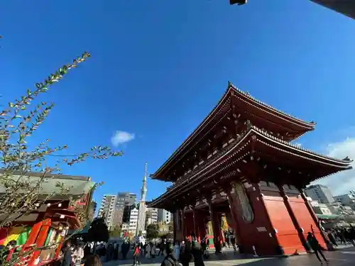 浅草寺の山門