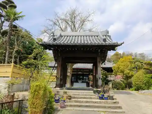 浄顕寺の山門