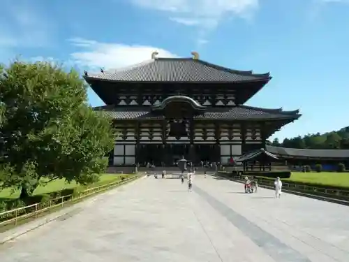 東大寺の本殿