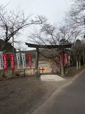 大井池弁財天の{uncategorized: "未分類", other: "その他", undefined: "問題あり", building: "その他建物", grave: "お墓", sacred_gate: "鳥居", guardian: "狛犬", statue: "像", buddha: "仏像", history: "歴史", nature: "自然", garden: "庭園", animal: "動物", pagoda: "塔", temizu: "手水舎", mountain_gate: "山門・神門", sanctuary: "本殿・本堂", subordinate: "末社・摂社", art: "芸術", scenery: "景色", jizo: "地蔵", ema: "絵馬", goshuin: "御朱印", omikuji: "おみくじ", items: "授与品その他", amulet: "お守り", goshuincho: "御朱印帳", eats: "食事", festival: "お祭り", votive_dance: "神楽", shichigosan: "七五三参", wedding: "結婚式", experience: "体験その他", initially: "初詣", around: "周辺", anti_infection: "感染症対策"}