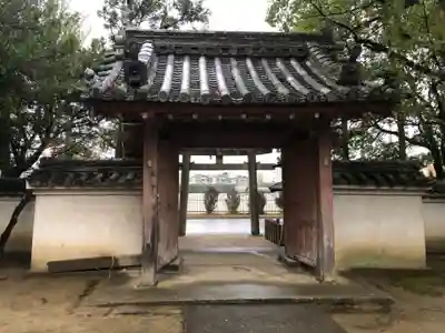 相楽神社の山門・神門