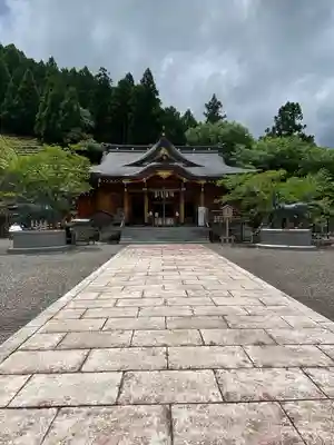 丹生川上神社(上社)の本殿・本堂