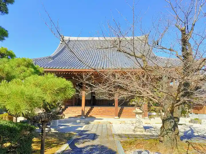 成信坊の本殿・本堂