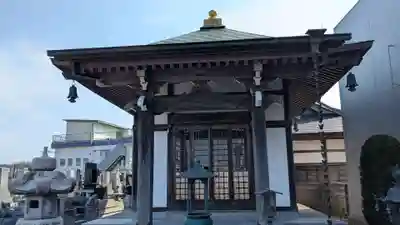 自性院の末社・摂社