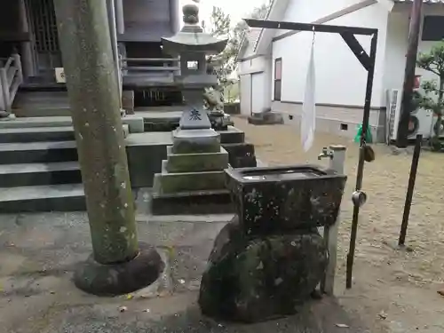 三社神社の手水