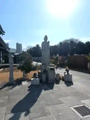 高野山東京別院の{uncategorized: "未分類", other: "その他", undefined: "問題あり", building: "その他建物", grave: "お墓", sacred_gate: "鳥居", guardian: "狛犬", statue: "像", buddha: "仏像", history: "歴史", nature: "自然", garden: "庭園", animal: "動物", pagoda: "塔", temizu: "手水舎", mountain_gate: "山門・神門", sanctuary: "本殿・本堂", subordinate: "末社・摂社", art: "芸術", scenery: "景色", jizo: "地蔵", ema: "絵馬", goshuin: "御朱印", omikuji: "おみくじ", items: "授与品その他", amulet: "お守り", goshuincho: "御朱印帳", eats: "食事", festival: "お祭り", votive_dance: "神楽", shichigosan: "七五三参", wedding: "結婚式", experience: "体験その他", initially: "初詣", around: "周辺", anti_infection: "感染症対策"}