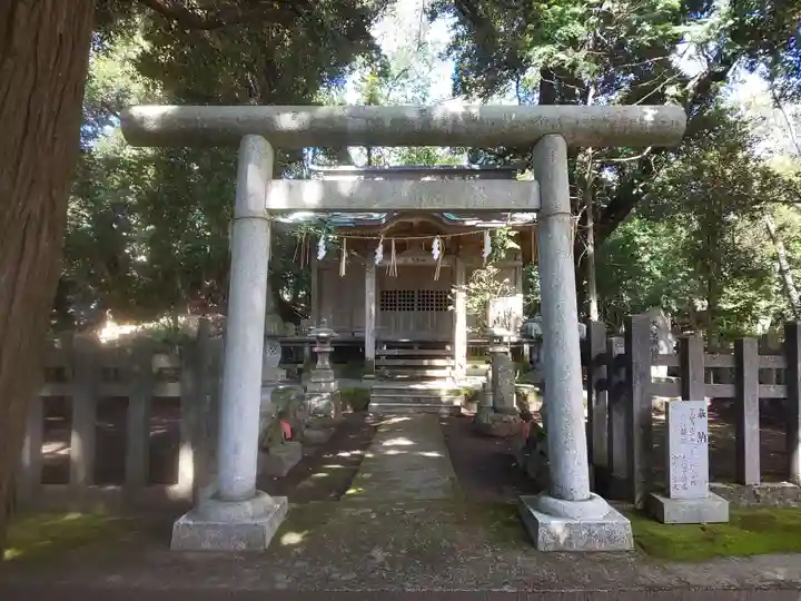 茶釜稲荷神社の鳥居