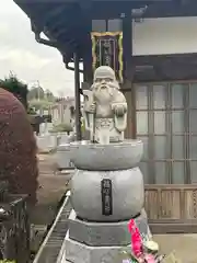 西栄寺の像