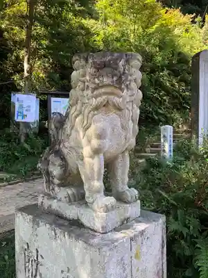 高麗神社の狛犬