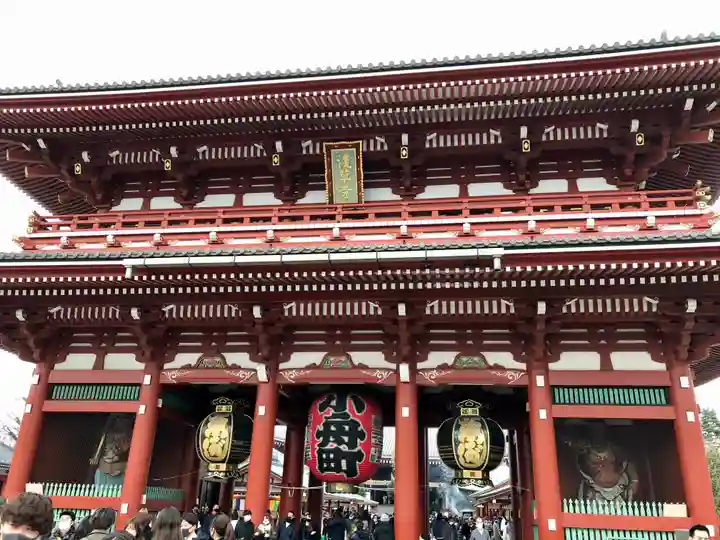 浅草寺の山門・神門