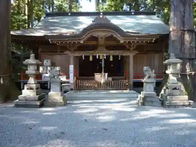 御杖神社の本殿・本堂