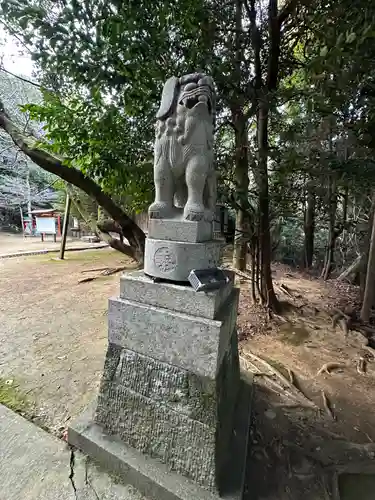 天石門別八倉比売神社の狛犬