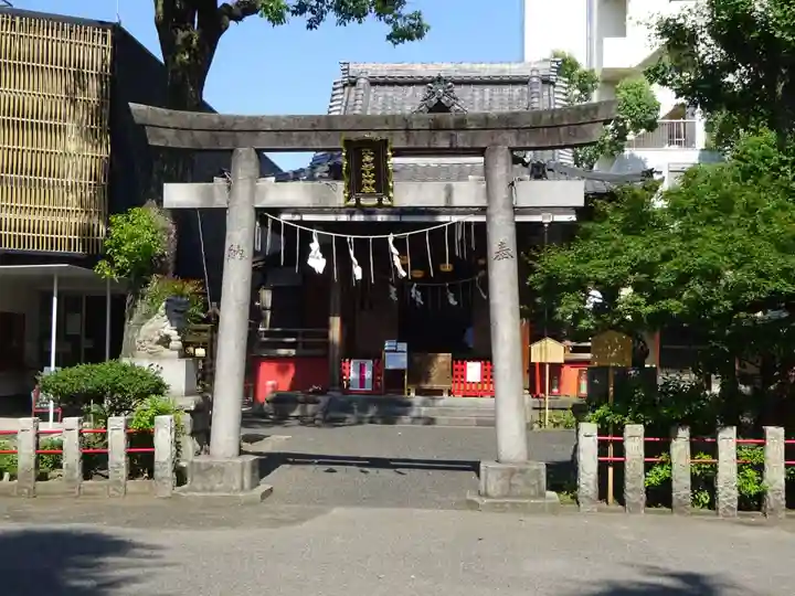江島杉山神社の鳥居