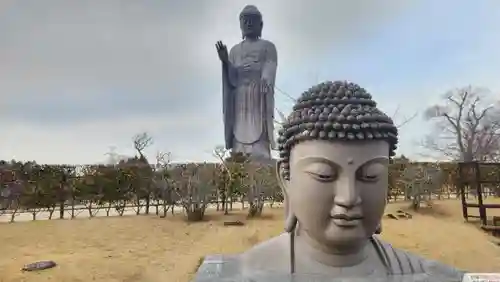 東本願寺本廟 牛久浄苑（牛久大仏）(茨城県)